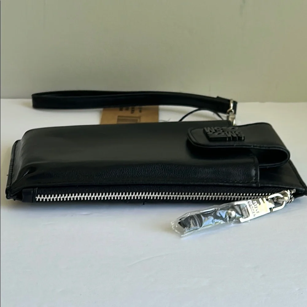 NWT STEVE MADDEN BBRETTY Phone Wristlet & Wallet in Black